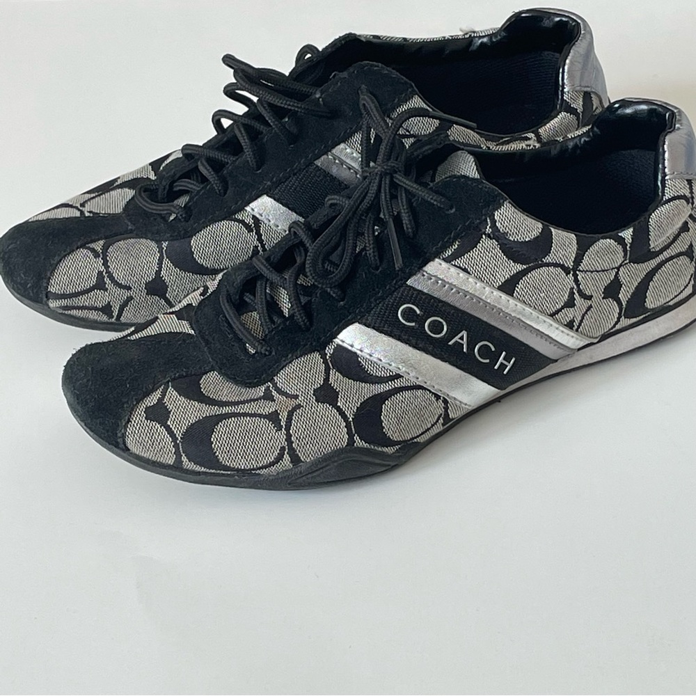Coach Shoes signature C size 8